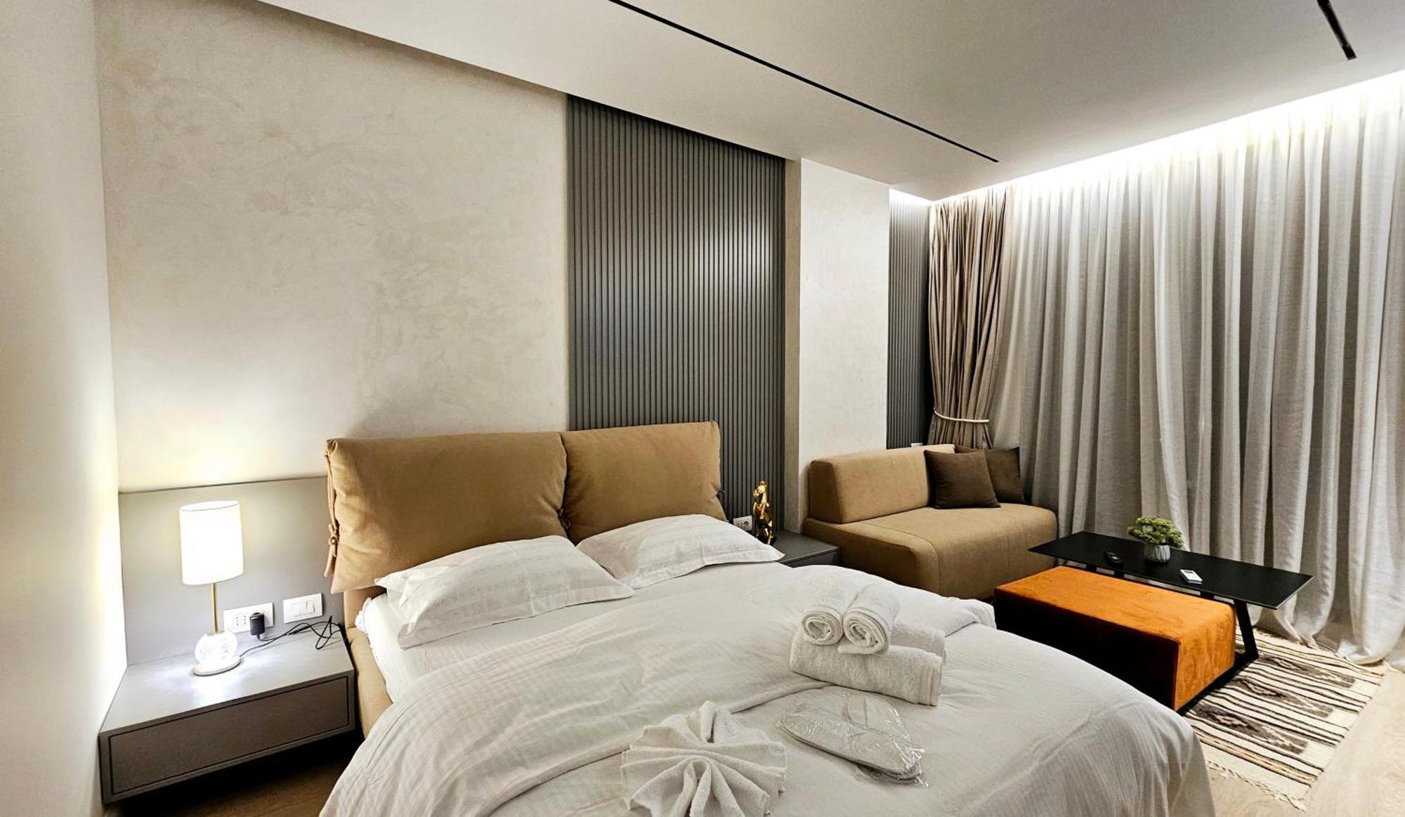 Center Apartment Easy_Luxury Тирана Экстерьер фото