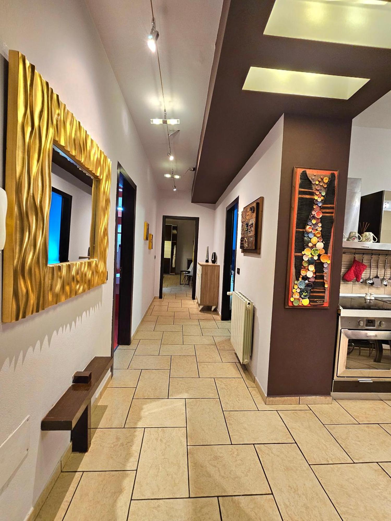 Center Apartment Easy_Luxury Тирана Экстерьер фото