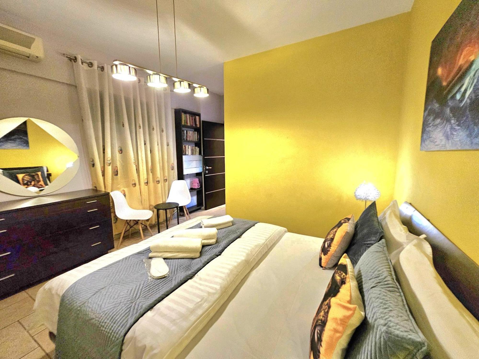 Center Apartment Easy_Luxury Тирана Экстерьер фото
